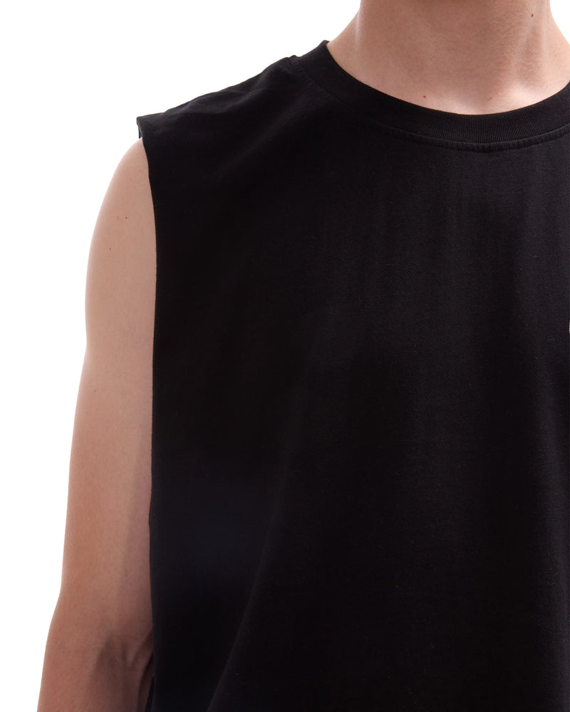 INNER SELF Running Tank in washed black — close-up detail