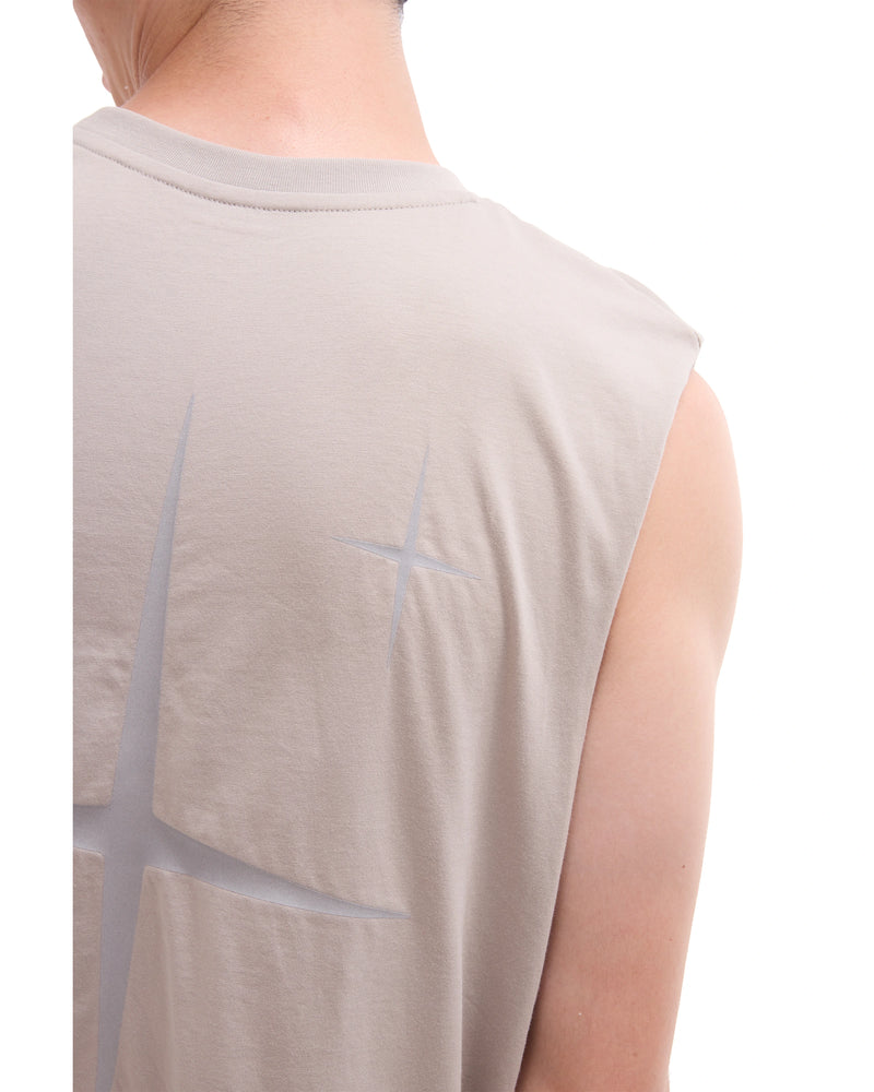 INNER SELF Running Tank in washed grey — close-up detail