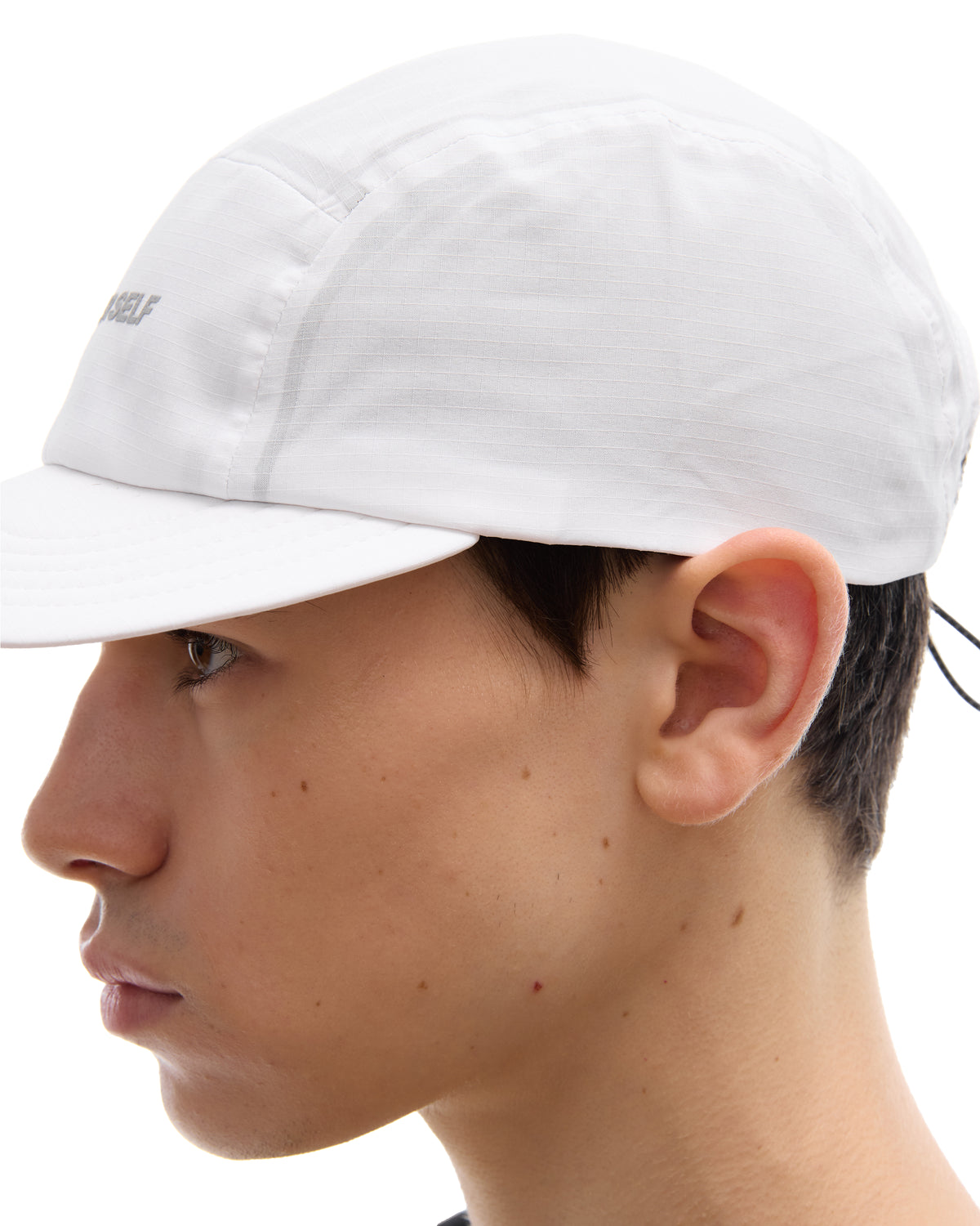 INNER SELF Performance Cap in white — detail 2