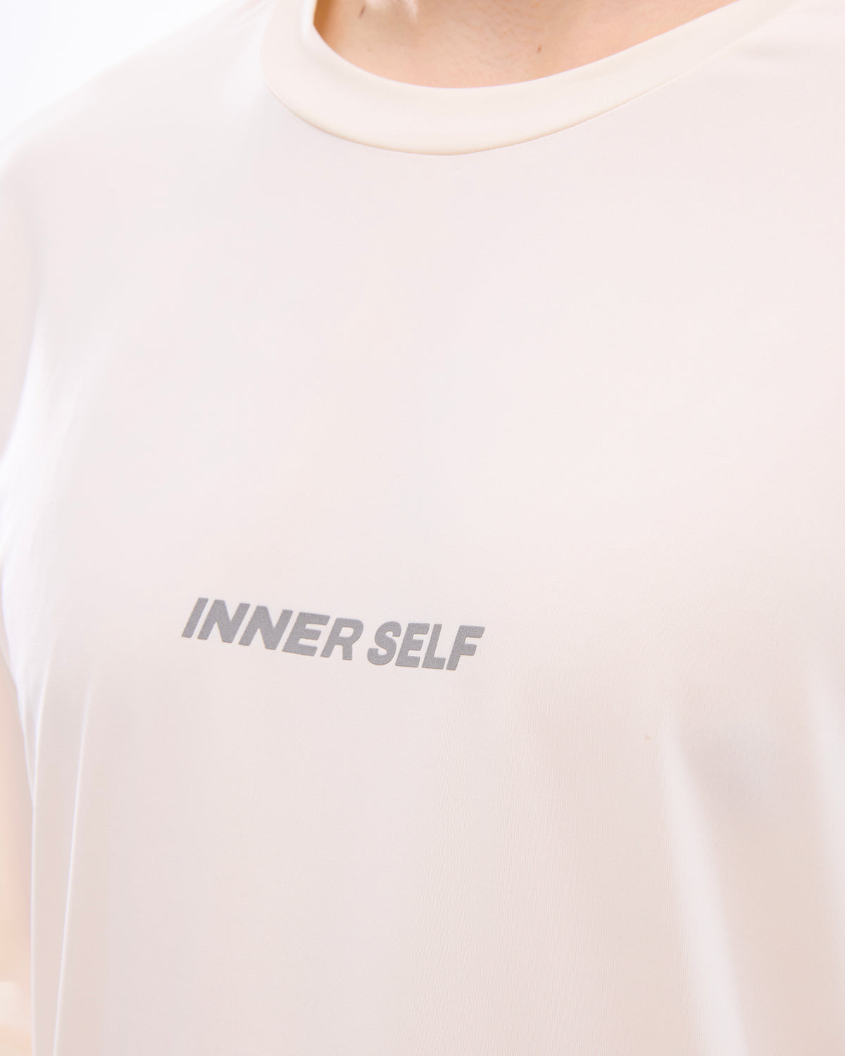 INNER SELF Performance T-shirt in white — detail 1