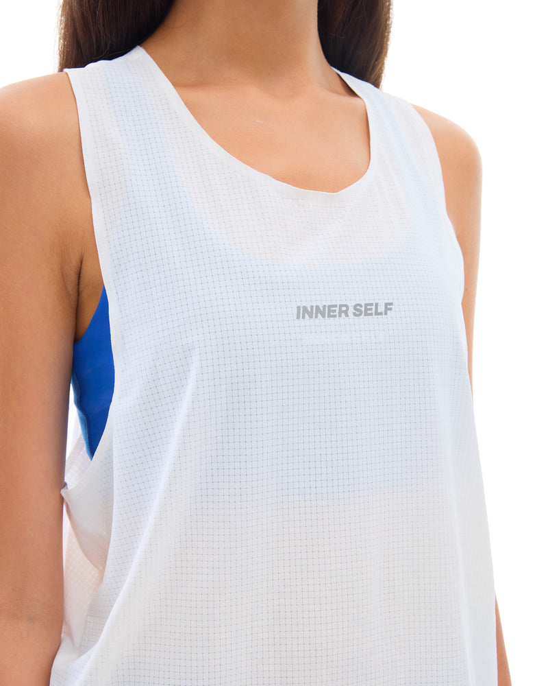 INNER SELF Performance Singlet in white — detail 1