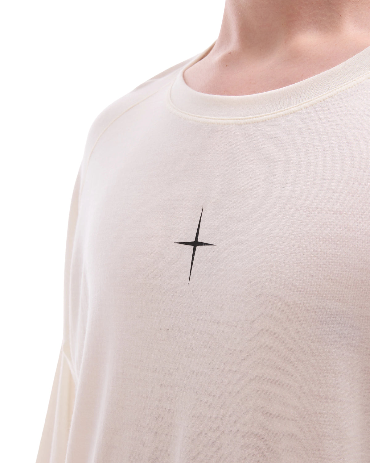 INNER SELF Lightweight Merino Running LS in off-white — close-up detail